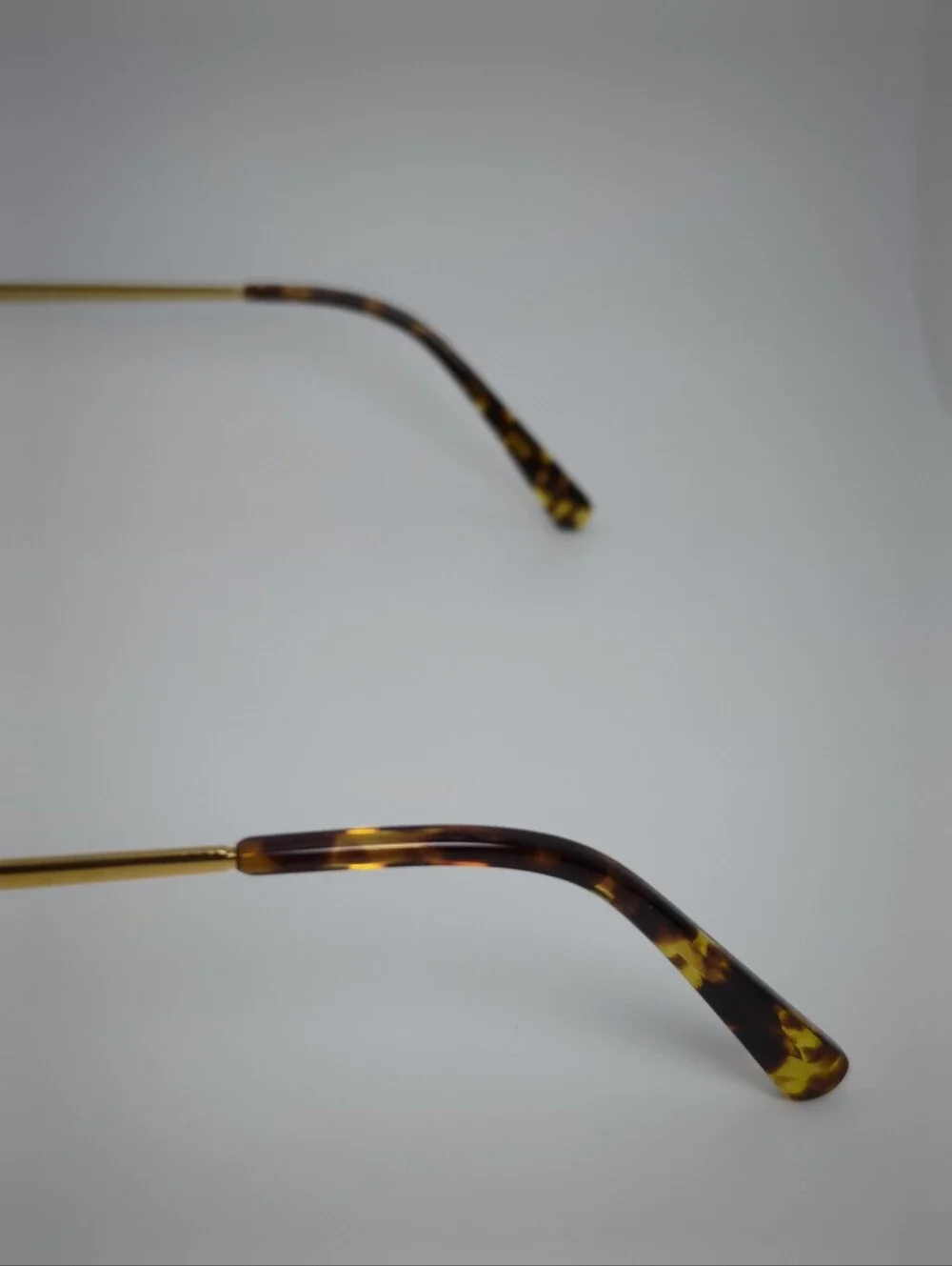 Carlyle. Tortoiseshell Square Frame Eyeglasses. Gold.